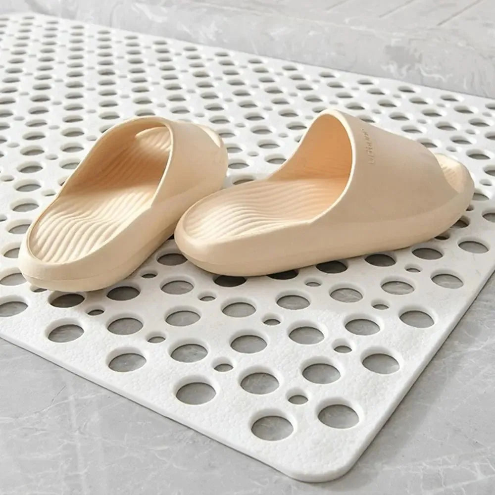 Non-Slip Bath Mat with Drainage Holes and Suction Cups