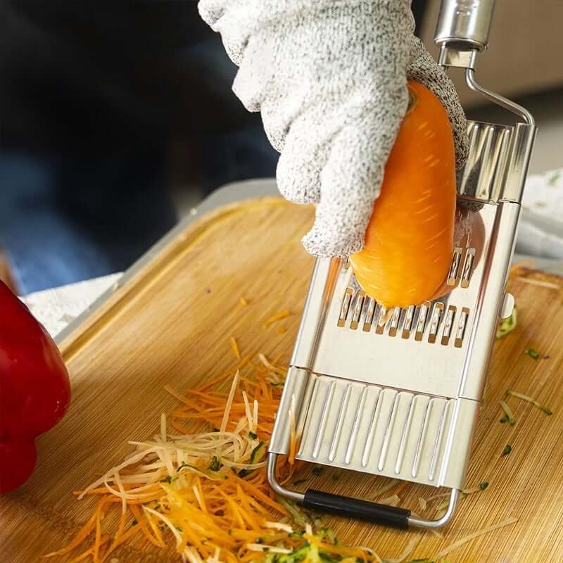 Professional Multi-Purpose Vegetable Grater with 4 Blades