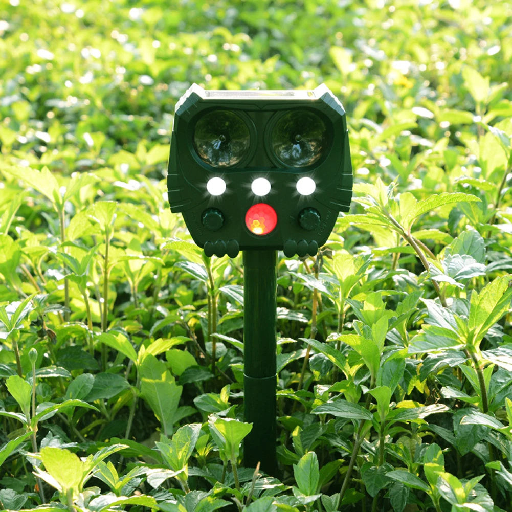 Waterproof Ultrasonic Solar Animal and Pest Repellent - PestFree