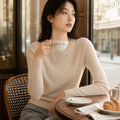 womens-cashmere-slim-fit-jumper-round-neck-thermal-pullover-long-sleeve-for-autumn-and-winter-lifestyle-01